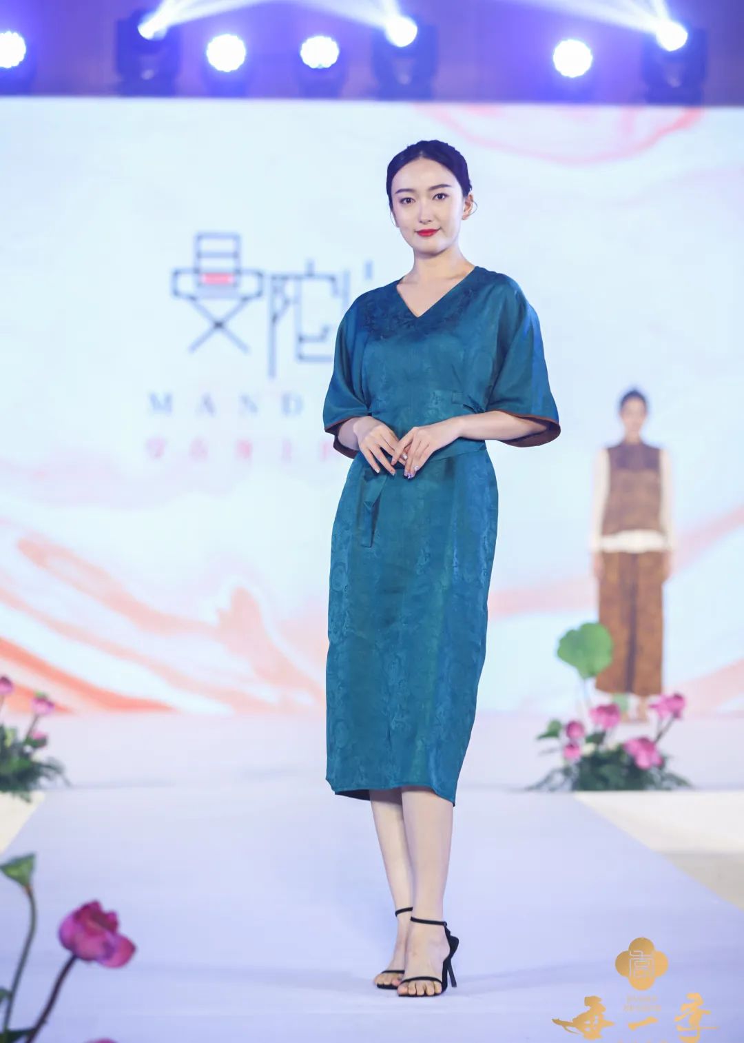 霓裳如梦,霓裳如梦汉服走秀串词