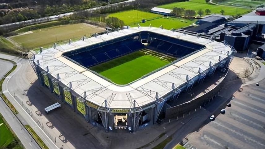 欧洲足球豪门球场盘点,欧洲足坛十大震撼球场