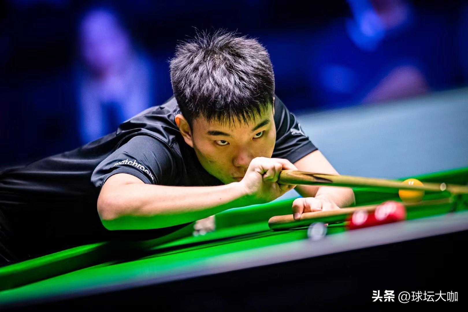 丁俊晖向对手致歉视频,丁俊晖回应哭泣视频