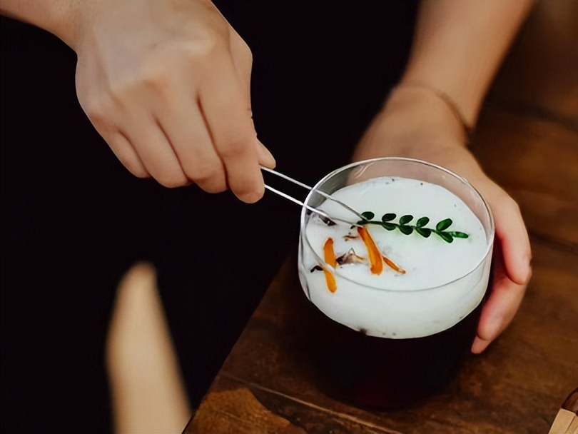 500米网红街开出7家店，内卷的精品咖啡馆为何难复制？