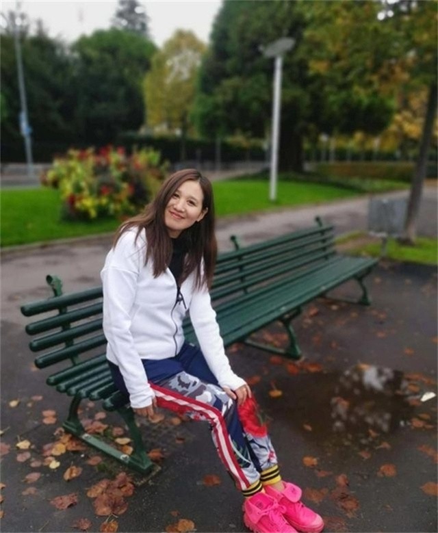 杜锋第二任妻子有孩子了吗,杜锋妻子个人简历