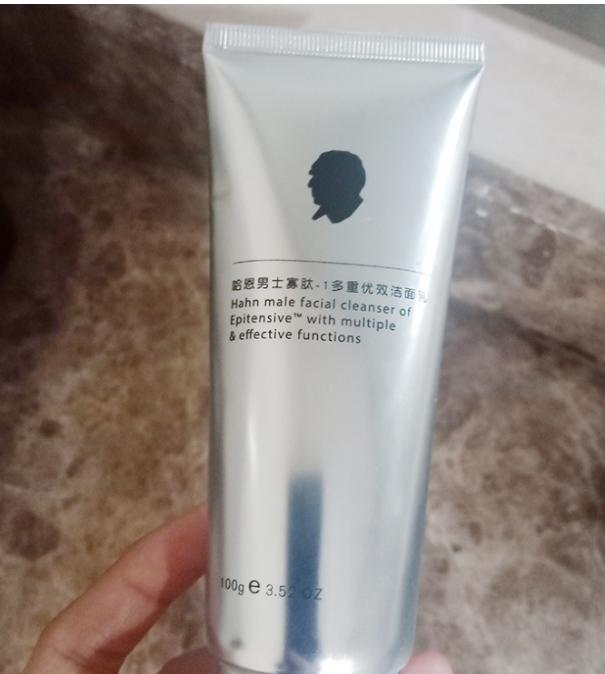 脸上有油怎么办学生党男,脸上有油怎么办把油弄掉