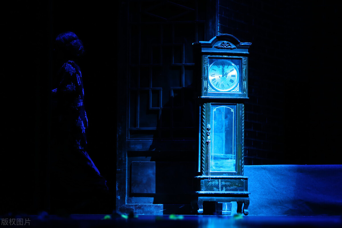 十大诡异的悬疑小说推荐,三本经典悬疑小说