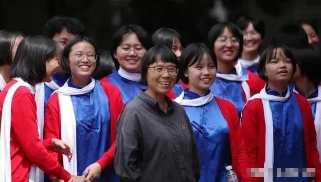 华坪女子高中有人考上北大清华吗,华坪女子高中上清华北大