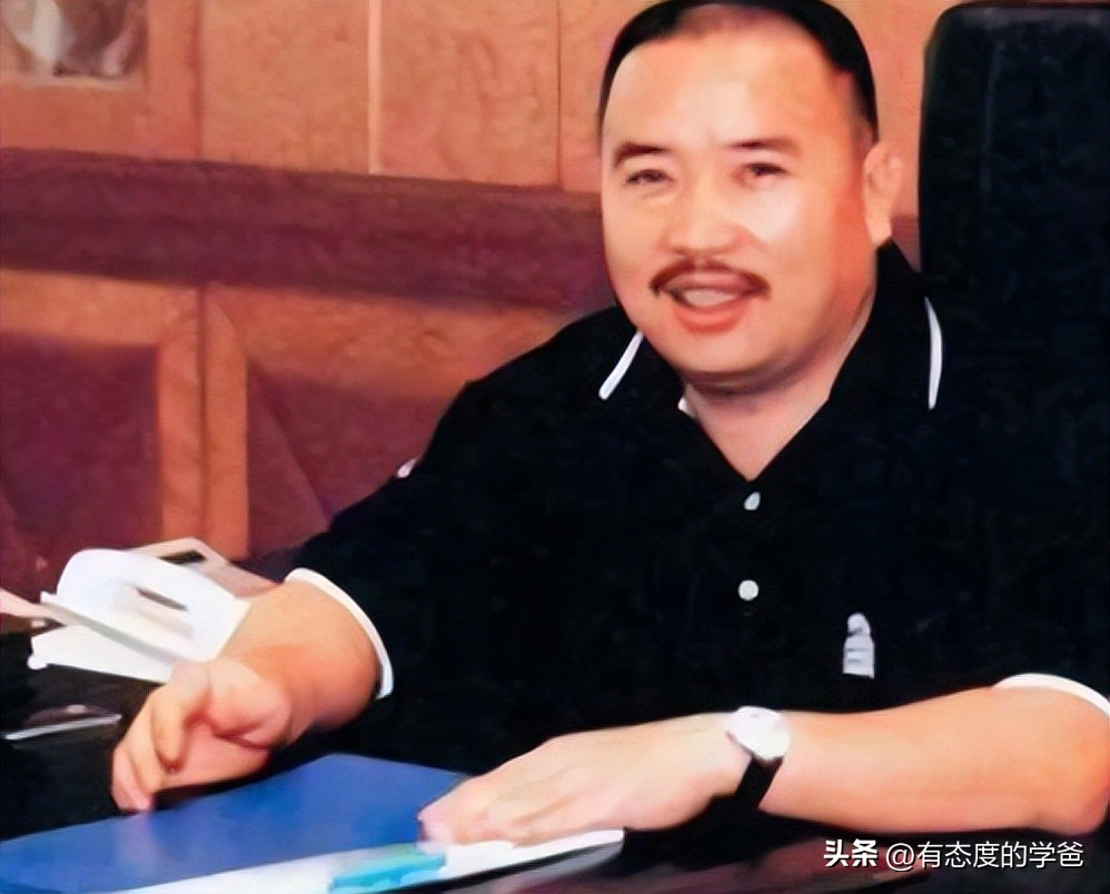 09年，*昌星赖**称愿意“回国自首”，当时他提出了哪两个条件？