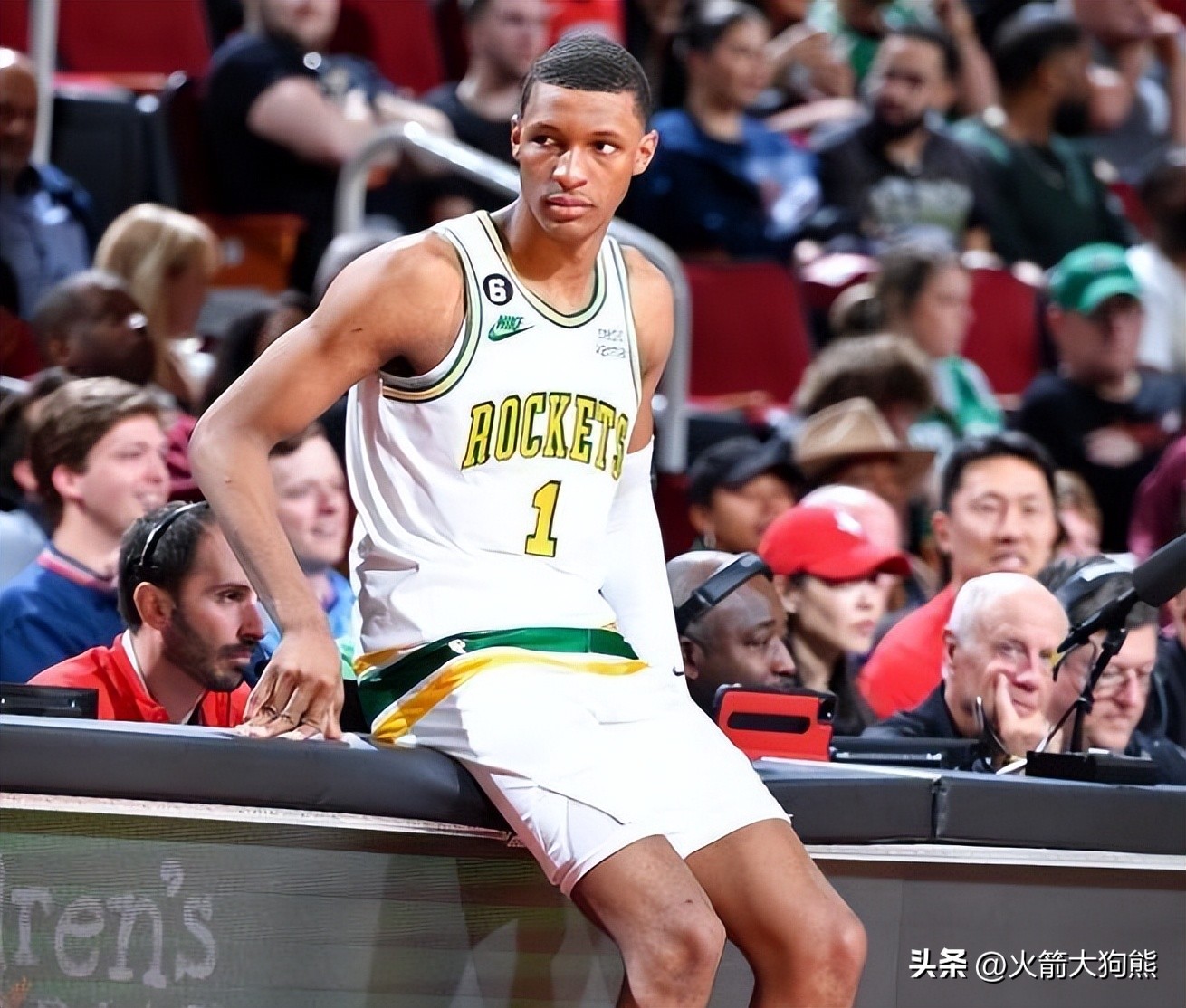 火箭队史密斯换号,火箭队10号史密斯