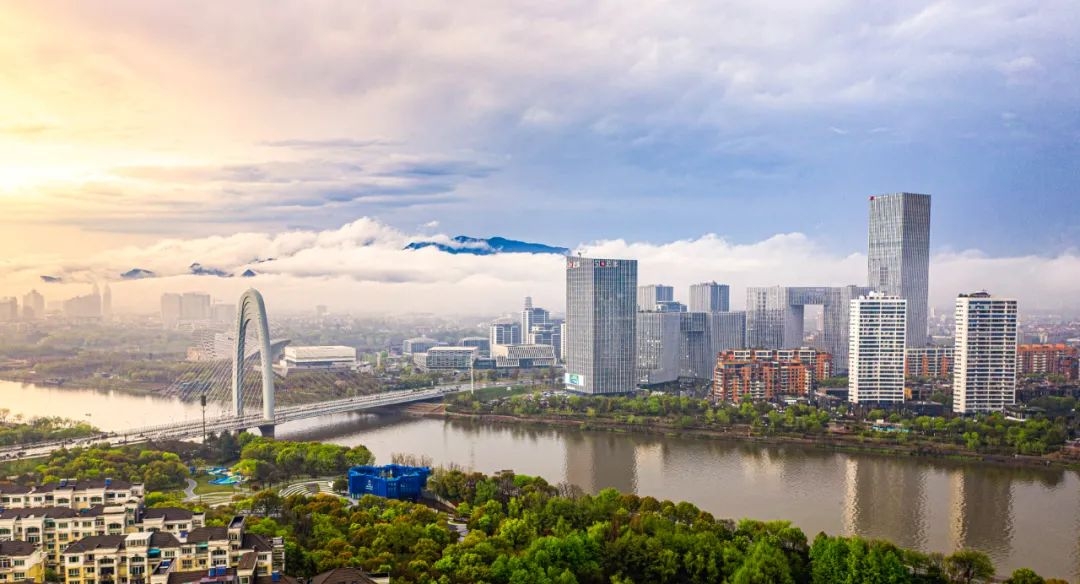 近乡情怯，归来仍是少年！