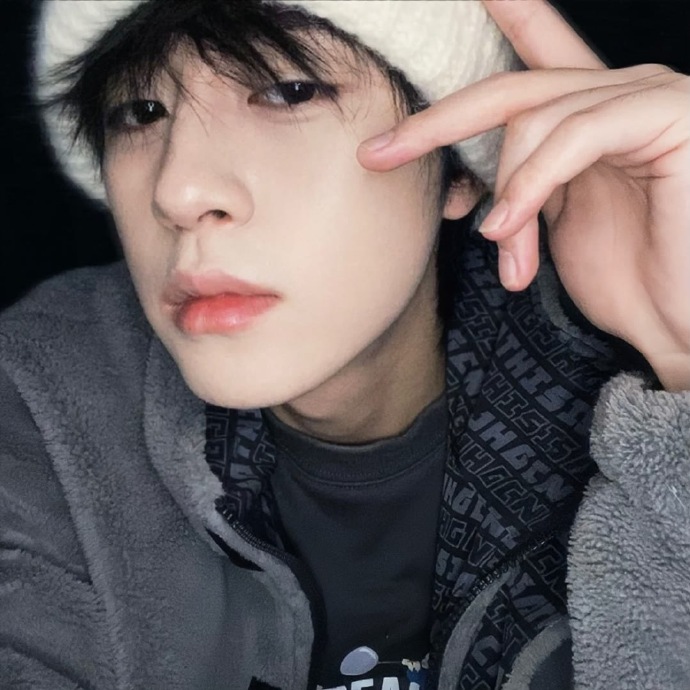 男生头像极简主义有深度,远离世俗的个性男生头像