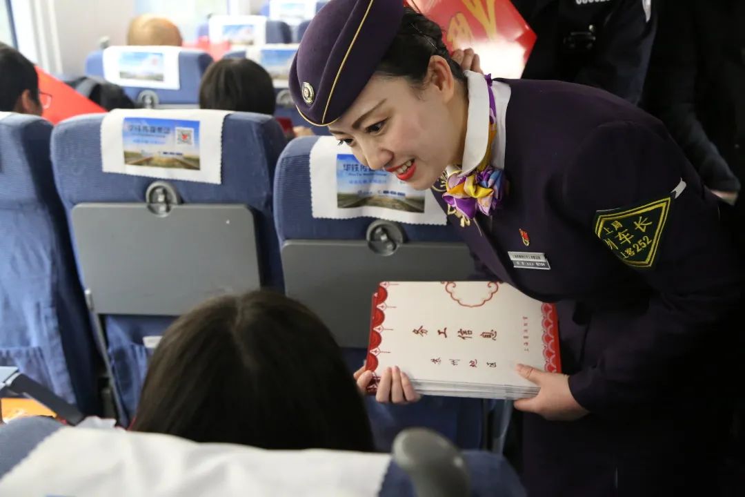 椤捐搲涓婃捣閾佽矾妯¤寖,鏂版椂浠i搧璺鏍锋姹夌珯