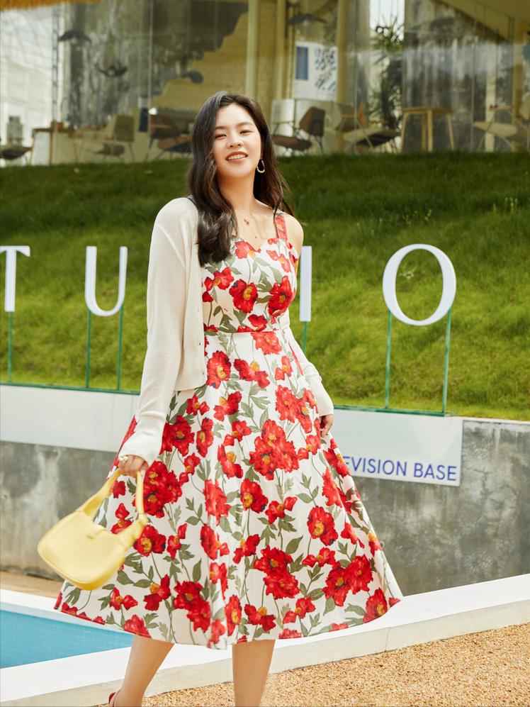 今年最流行的衣服女装30-40岁微胖,40-45岁高档女装微胖大码