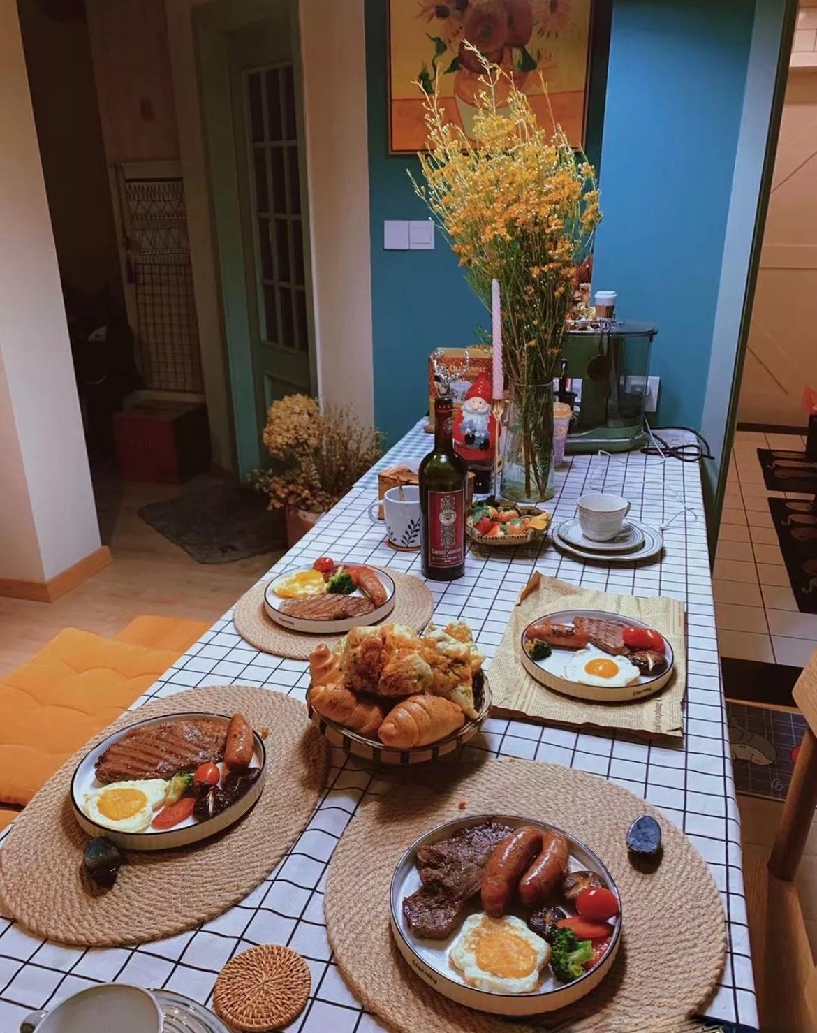 95后的男人独居生活,95后男生房子