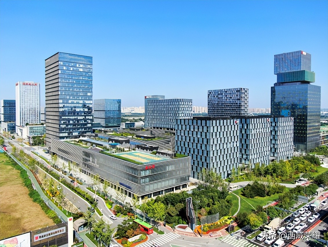 从一张张蓝图到一栋栋建筑,从蓝图到实景未来之城拔地而起