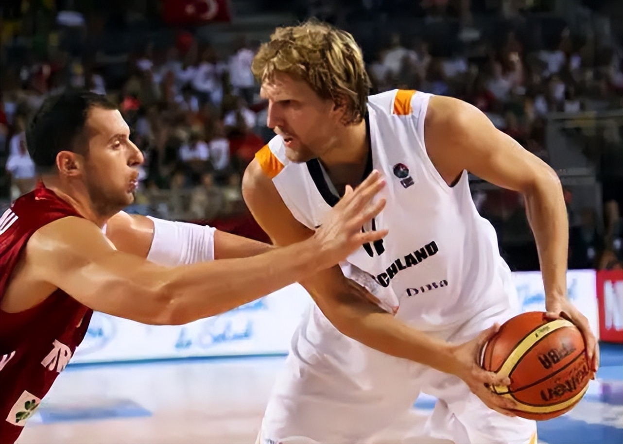 诺维茨基球衣退役仪式完整版,诺维茨基德国比赛