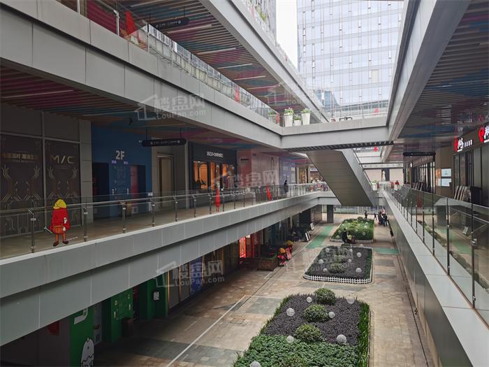 南宁五象总部基地地下商业,南宁五象总部基地最新信息