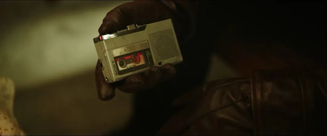 内娱悬疑天花板，口碑滑铁卢冯小刚都救不了，这次回归竟成黑马？