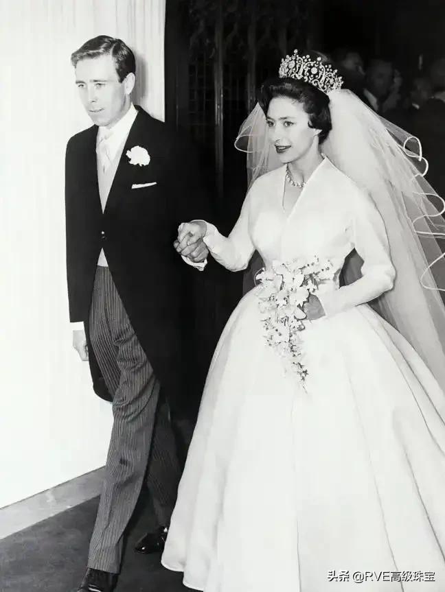 英国女王最新珠宝收藏,玛格丽特最贵的珠宝