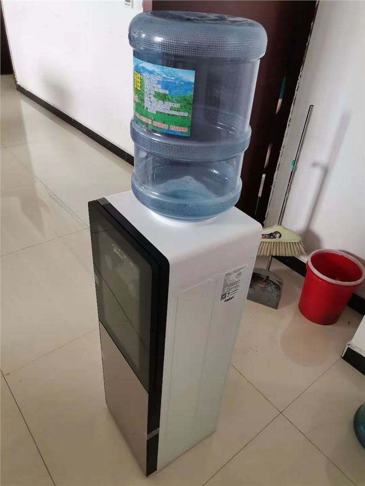 为什么很少人用即热式饮水机,即热式饮水机为什么不建议买