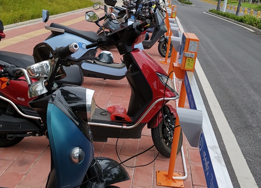 专业解答新电瓶车充电的方法,电瓶车问题在线咨询