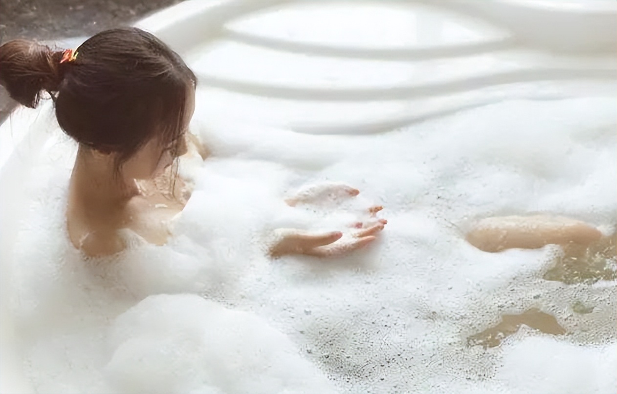 女人得了阴道炎还能“同房”吗？会不会传染给伴侣？