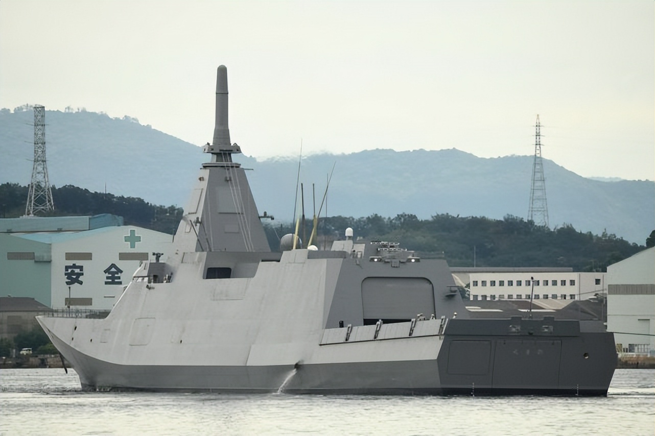 日本最上级护卫舰和中国054b对比,日本最上号护卫舰性能