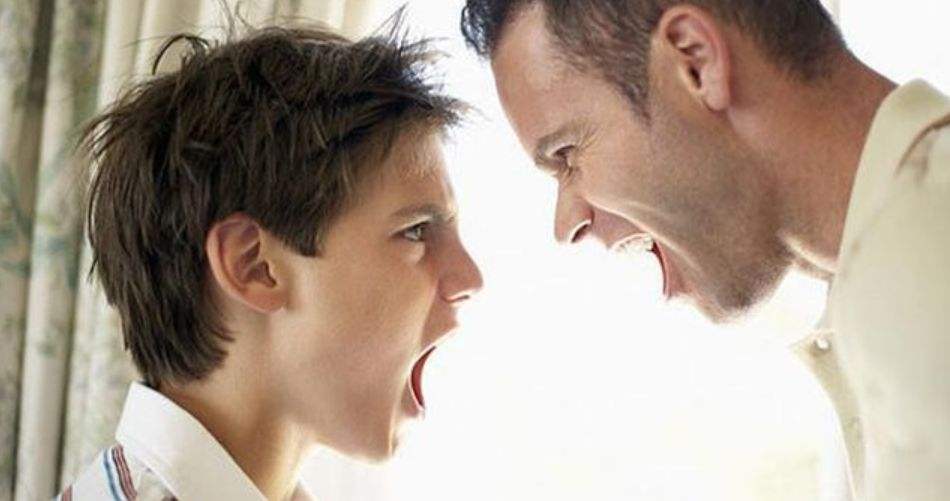 孩子一批评就生气摔东西怎么办,孩子一发脾气父母就指责