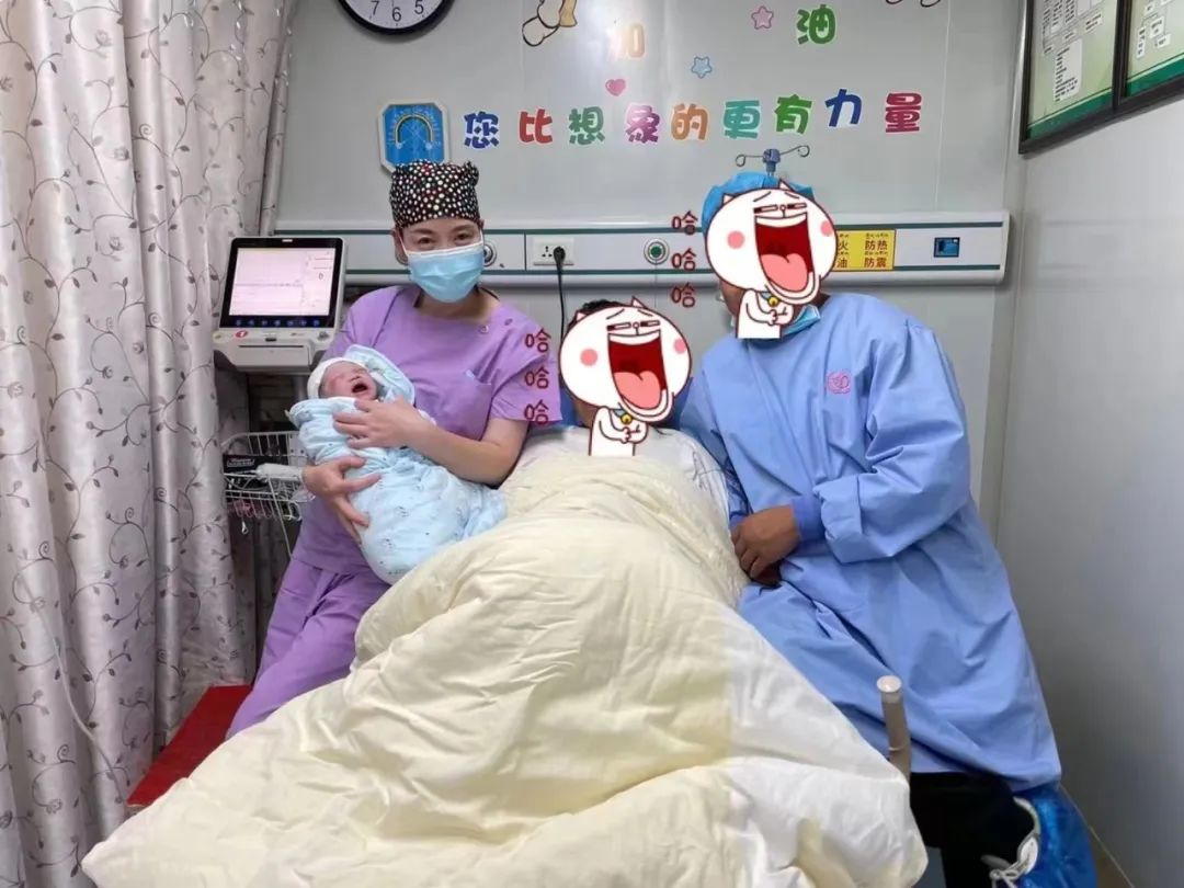 *藏西**阜康医院白荣荣喜获“*藏西**十佳护士”荣誉称号