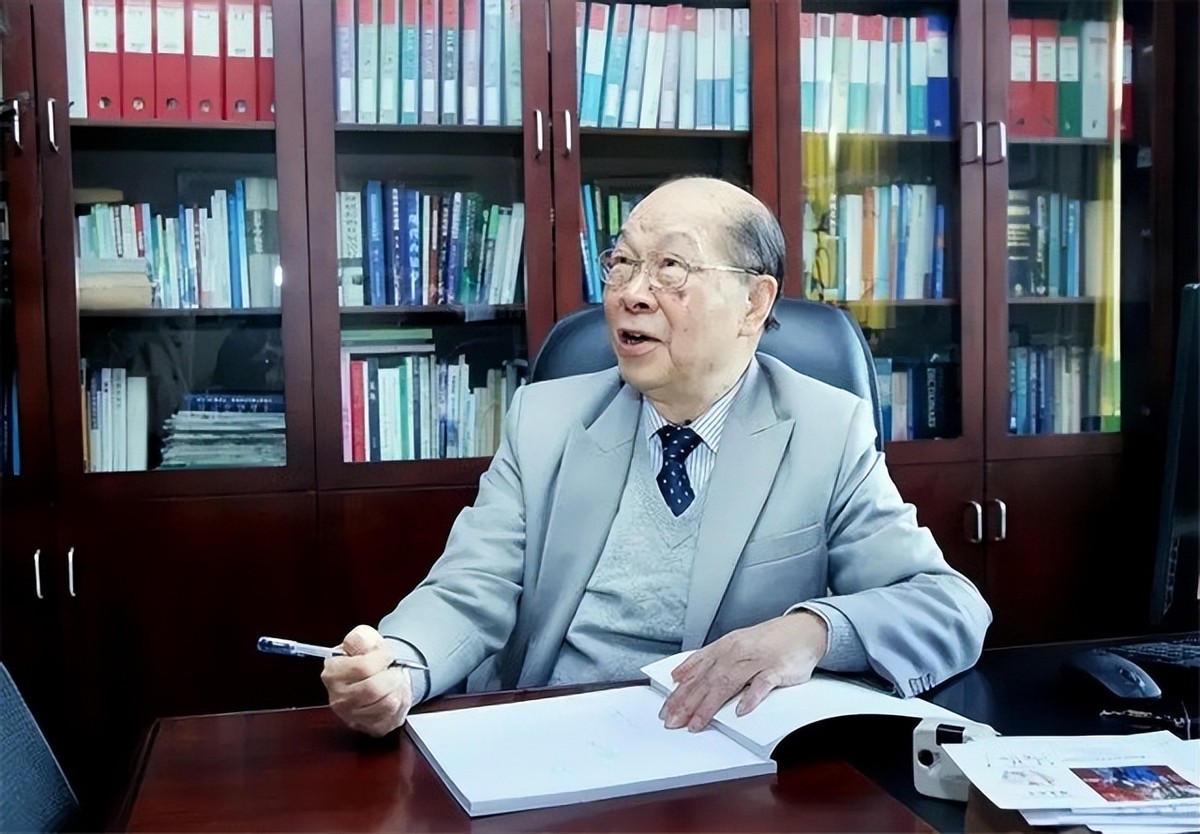 汤钊猷抗癌处方,汤钊猷癌症不能盲目手术