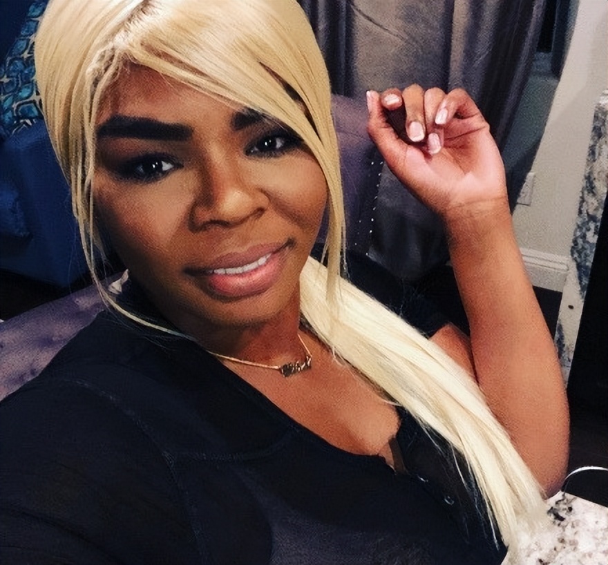 巨石强森和他的女儿们,巨石强森和他的大女儿照片