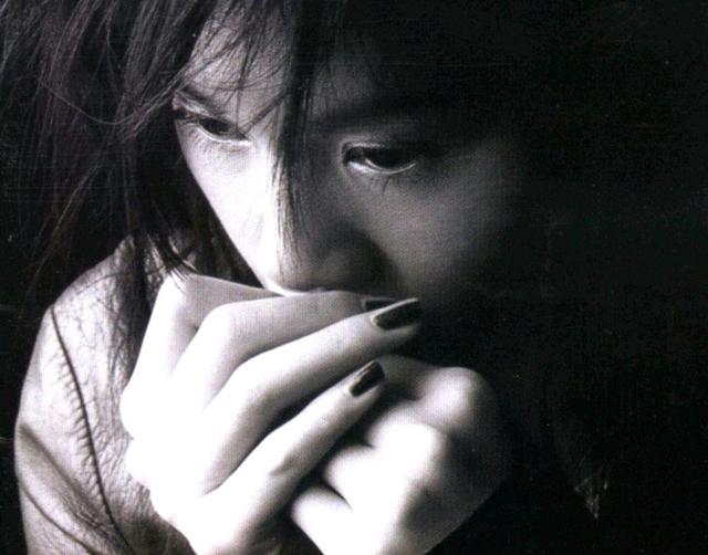 七年之痒十年之痛是个什么样子,七年之痒十年之痛下一句是什么