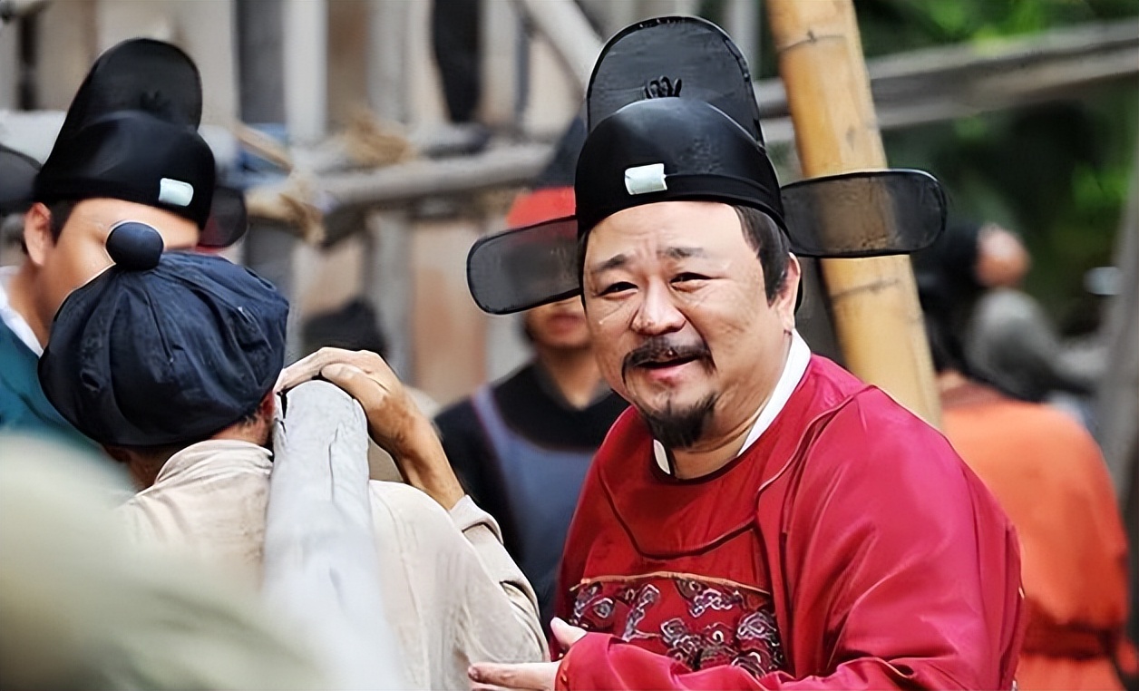 古代一两银子相当于现在多少工资,古时候一两银子相当于现在多少钱