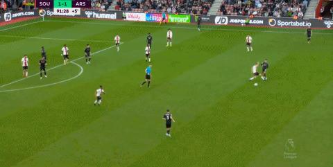 亚洲最强左后卫富安健洋,富安健洋目前效力于哪支球队