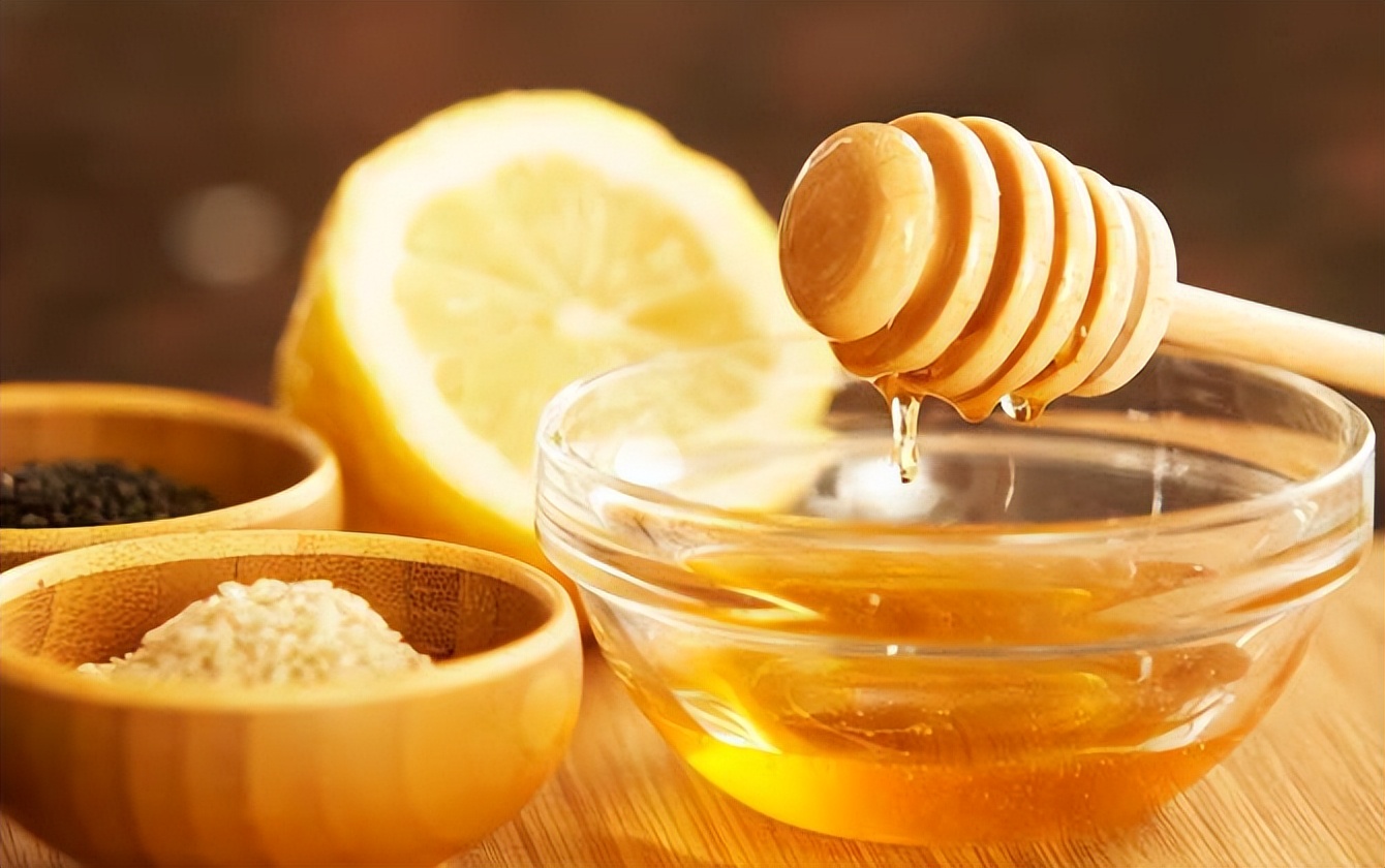 提醒中老年人:农村大集上,这4样东西贵贱不能买回家,80%是假货