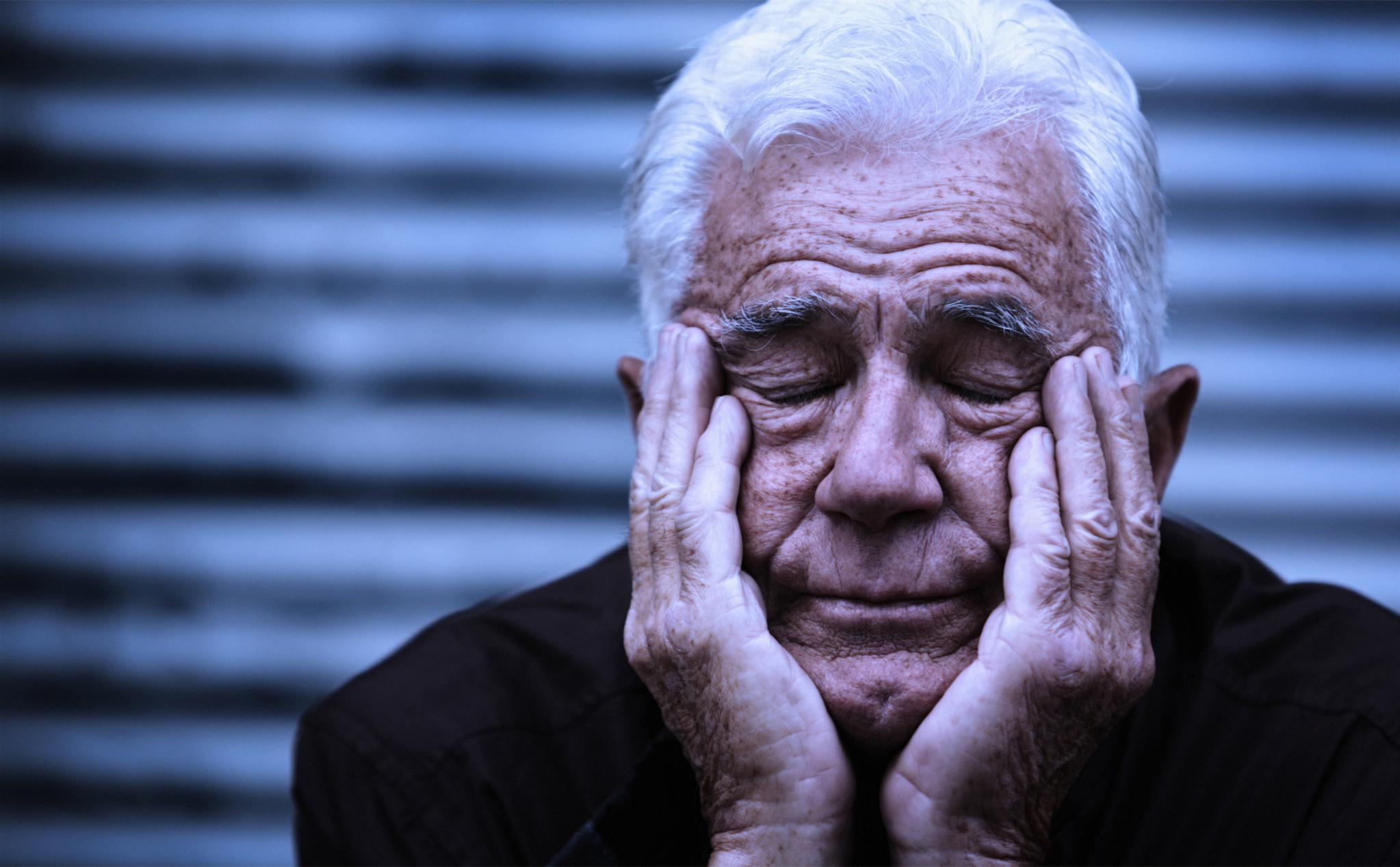 婆婆带着孙子来伺候我坐月子,婆婆过来伺候我儿媳妇坐月子