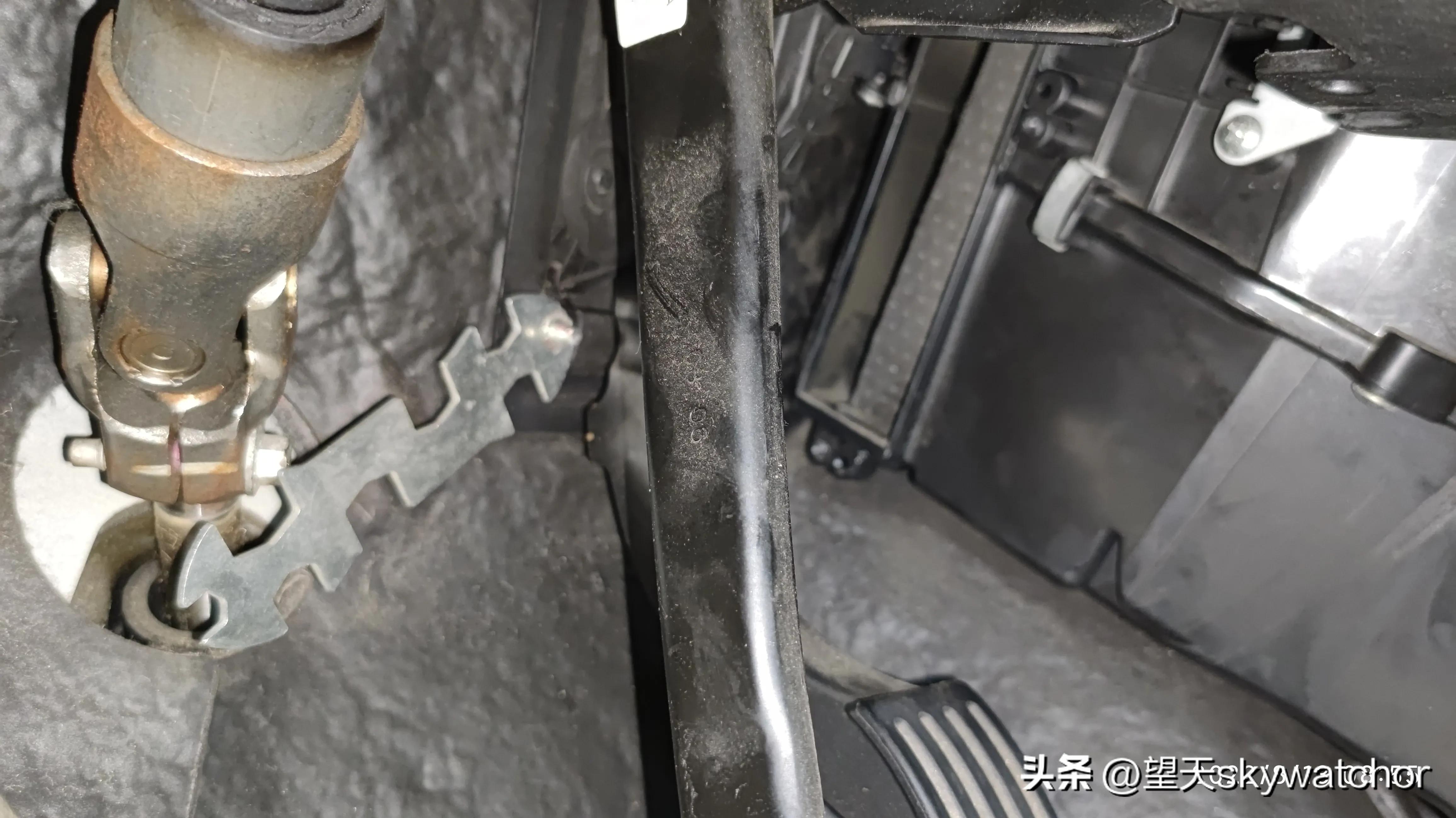 07福克斯鼓风机调速电阻,07款福克斯鼓风机电阻经常烧坏