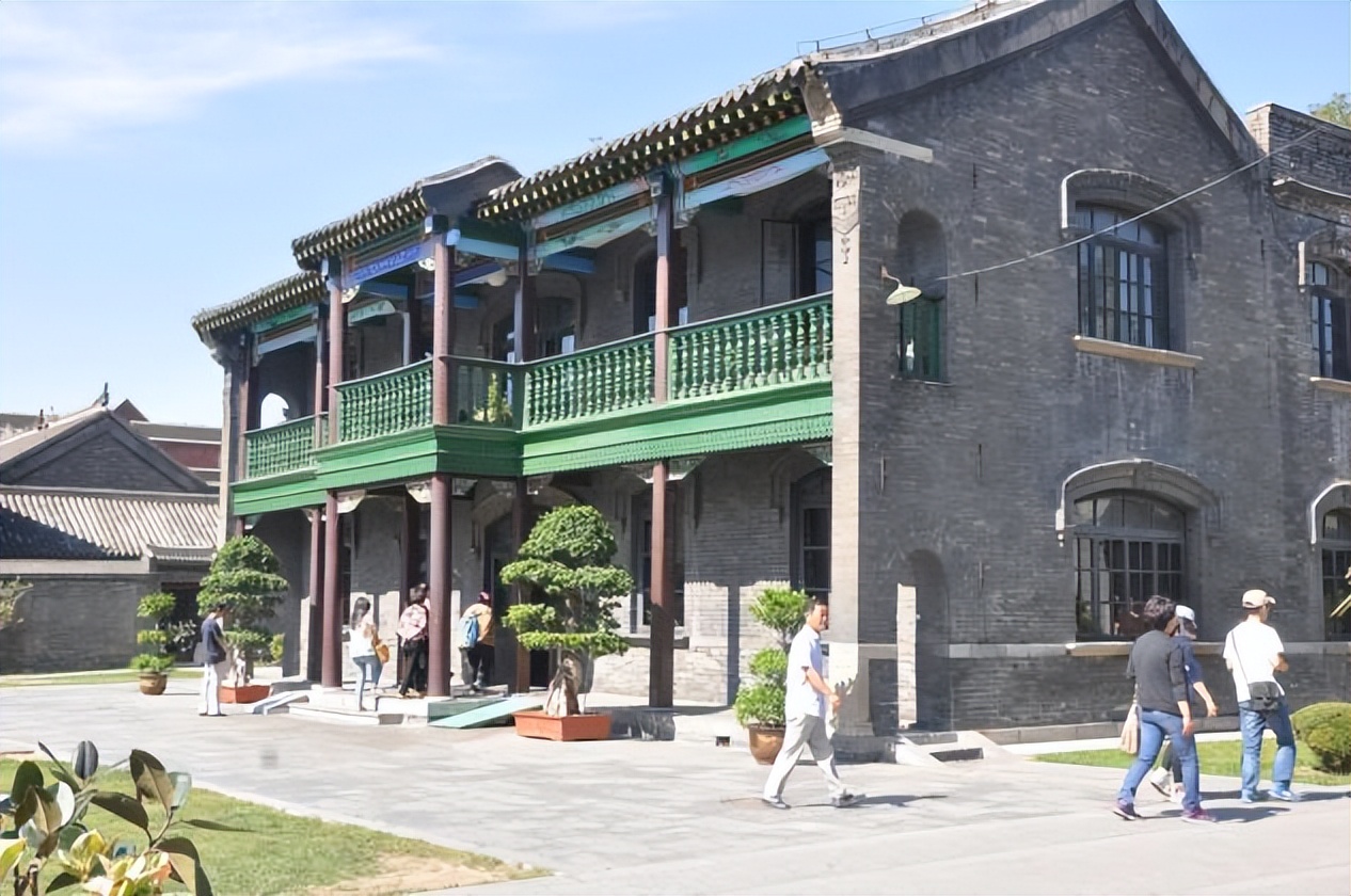 鍏竴鍙ゅ煄蹇呭幓鏅偣,鍏竴鍎跨鑺傚彜闀囨墦鍗℃父