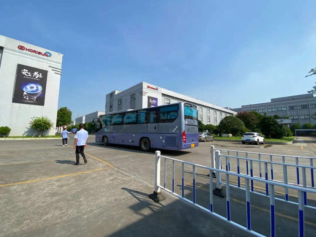 同心逐梦志在巅峰的英文演讲,同心筑梦志在顶峰企业新年祝福