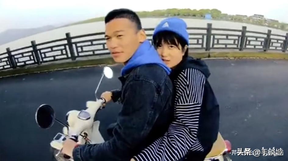 曾经的八百万勇士现在还剩多少,4700万勇士穿西装打团