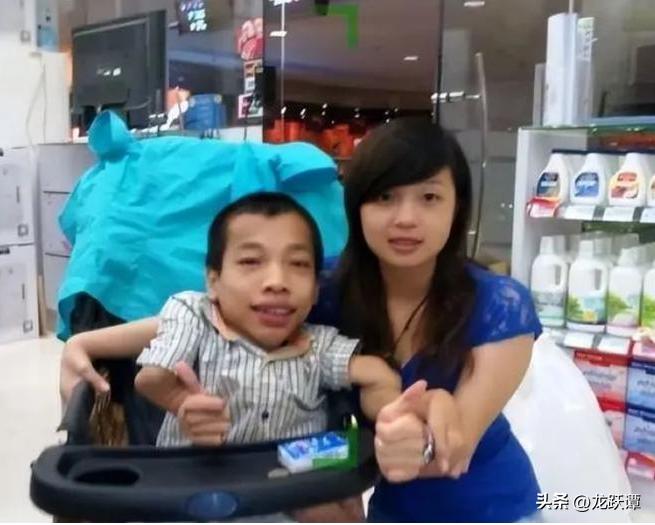 韬环鍗冧嚎鐨勫瘜璞潗杞濞跺コ绉樹功,90鍘樼背琚栫弽鎬昏