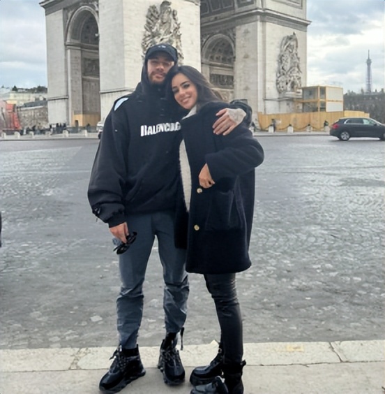 c罗与名模伊莲娜金童玉女的爱情,c罗前任伊莲娜看世界杯