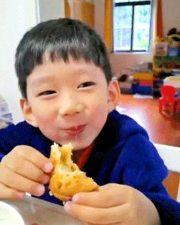 拉丝的网红牛肉芝士卷！大片牛肉看得见，皮香肉嫩，一口就上瘾