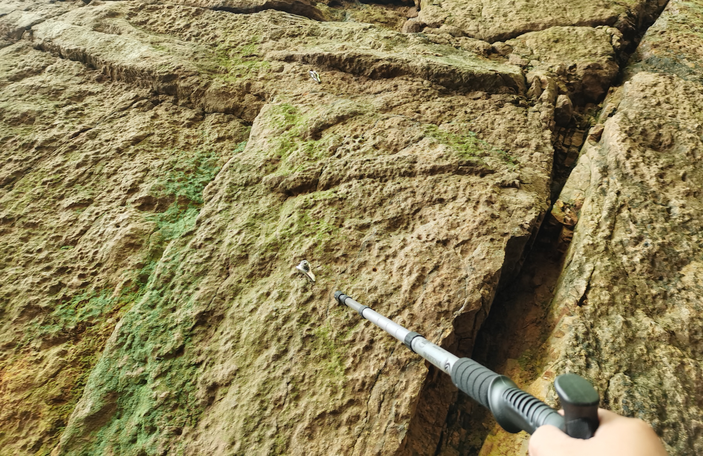 背包小鹰osprey,小鹰魔爪26背包功能详解