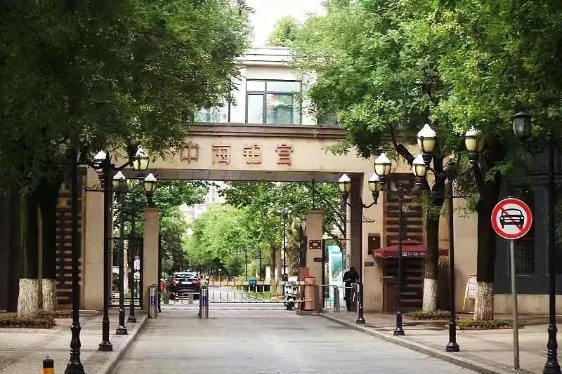 中大国际顶楼二手房,西安中大国际大平层房价