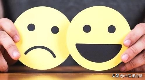 几块钱一瓶的逍遥丸，不止疏肝解郁，还能治这5种病，男女皆可用