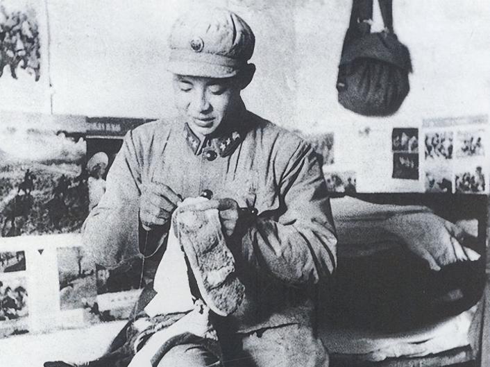 雷锋是全军学习典型，为何没被提拔干部？多年后王良太披露原因