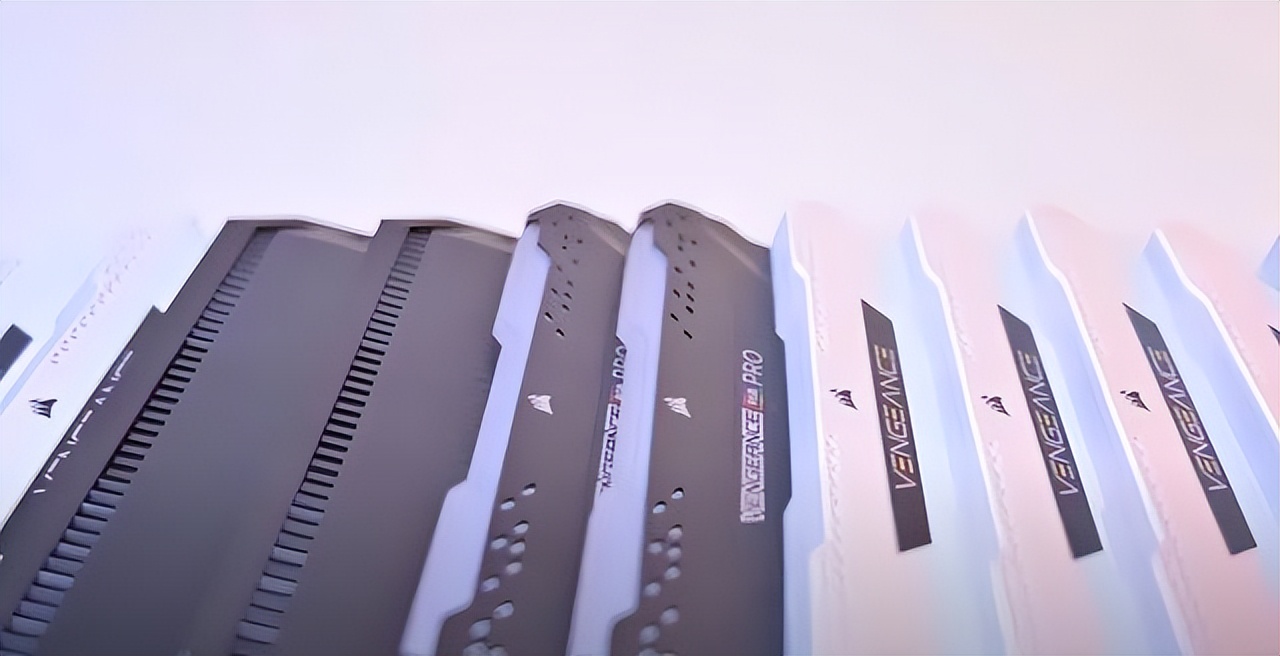 海盗船ddr4复仇者好吗,海盗船复仇者ddr4内存横评