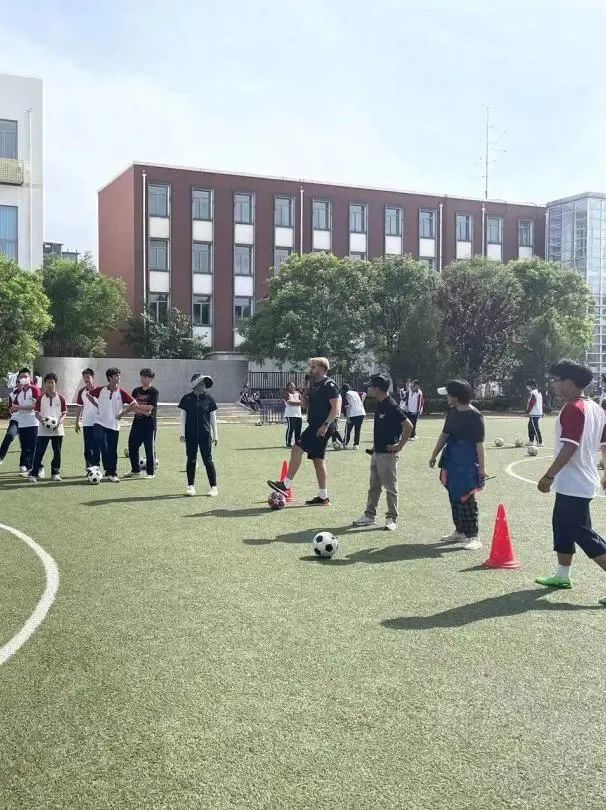 体验足球的意义视频,西班牙足球精神