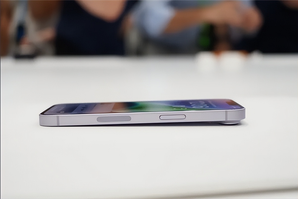 华强北出手！美版iPhone14改SIM更容易，成本不到30元？