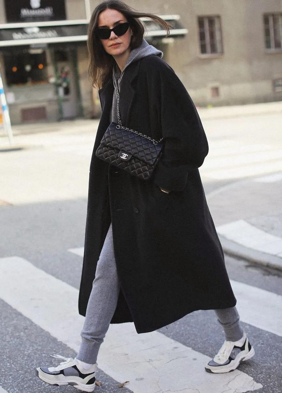 粉红卫衣穿搭女春秋套装,粉色连帽卫衣套装内搭