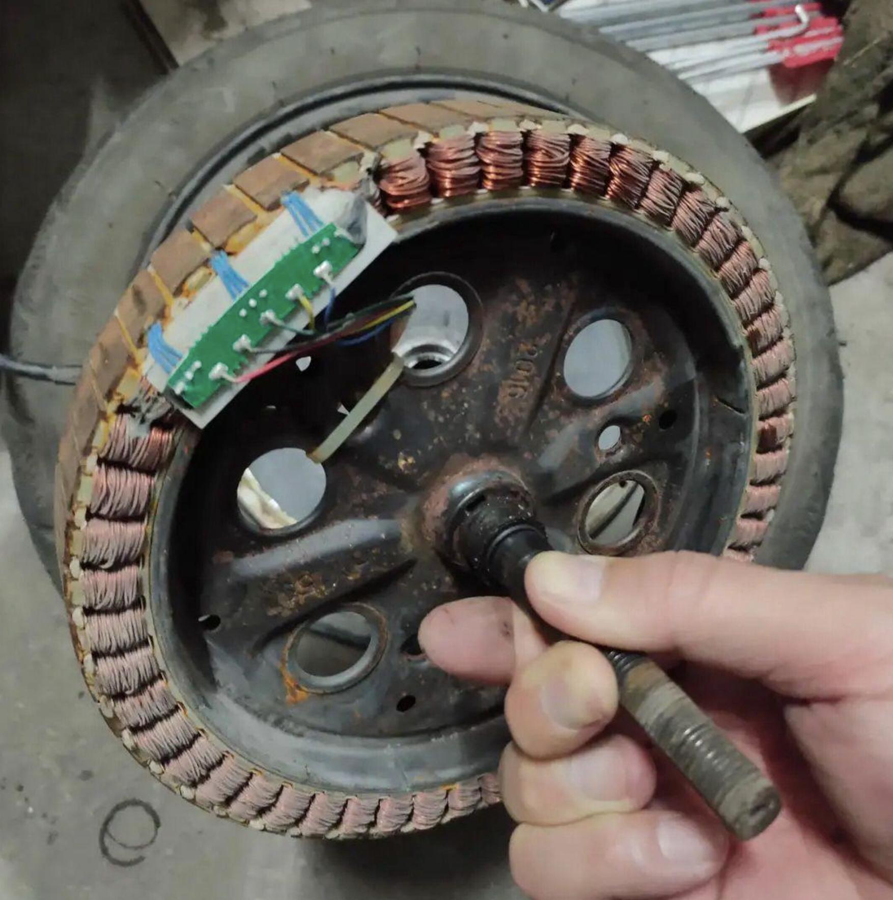 电动车真空胎使用寿命多长时间,电动车汽车一般可以开多少年