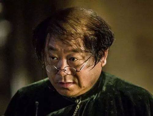 晚餐的两难选择：减肥还是脱发？